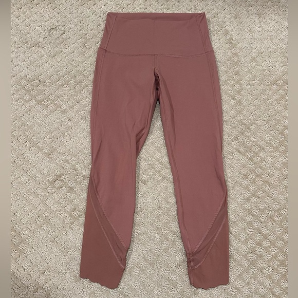 Lululemon Wunder Under Crop II Luon Scallop 24” - Picture 1 of 4